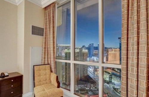 Las Vegas Apartment | 34th Floor Lux 2BR Suite at MGM Signature