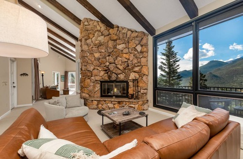 Windcliff Estates House | 368 m² House ∙ 5 bedrooms ∙ 12 guests