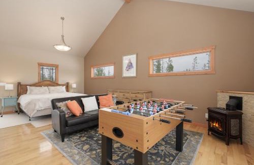 Fraser House | 383 County Road 508 by Stay Winter Park