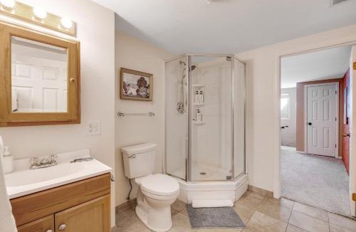 Southwest Colorado Springs House | 3BD Cheyenne Mountain Home w Hot Tub & Grill