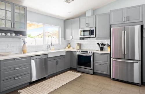 Tempe House | 3Bedroom 2Bath - Saltwater Pool, Hot Tub, & Pool Table