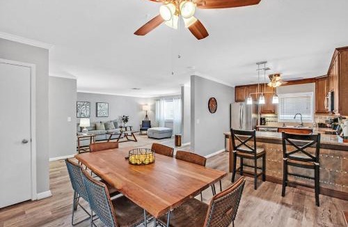 Highland Hills House | 3BR, 1 Story Home w Hot tub, Grill, Sleeps 6