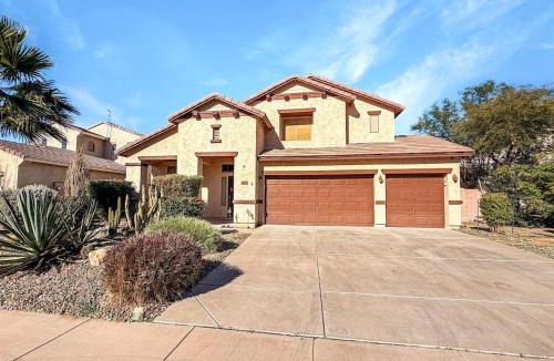 Casa Grande House | 3BR Casa Grande Home Private Pool Open Living