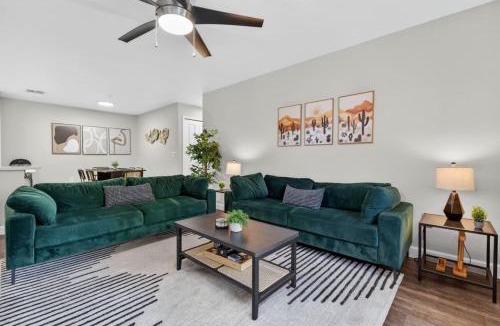 Sierra Verde Apartment | 3BR Comfort Oasis Pool Hot Tub Gym Games