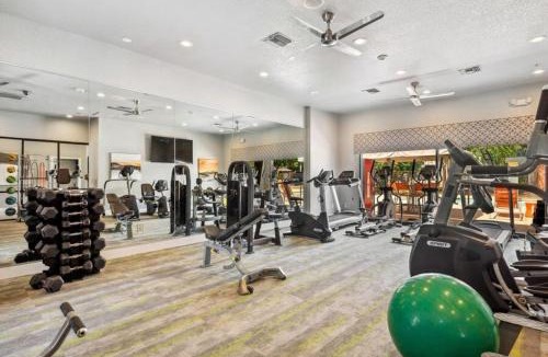 Sierra Verde Apartment | 3BR Comfort Oasis Pool Hot Tub Gym Games
