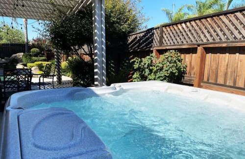 Raisin House | 3BR Family Home with Pool and Hot Tub