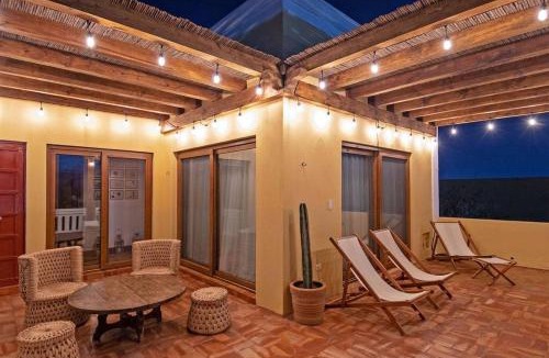 Esterito House | 3br traditional home, private pool and rooftop prim