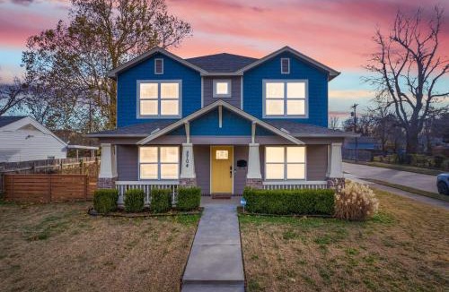 Tulsa House | 4 bdrm, 3ba,Fire pit, grill, 1 block to TU Pets!