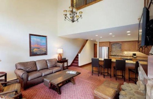Vail Apartment | 4 Bedroom Condo In Lionshead At Boutique Resort Within Walking Distance To The Eagle Bahn Gondola