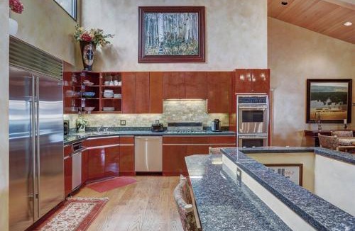 Vail Apartment | 4 Bedroom Luxury Residence At World-Class Resort In Lionshead Village