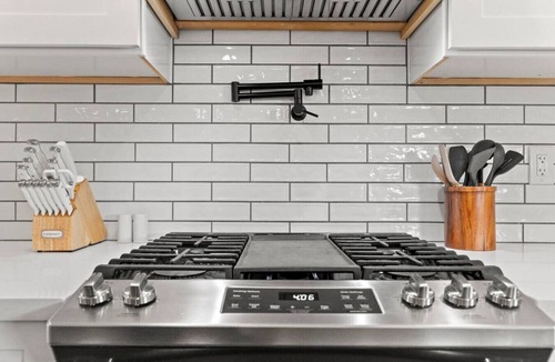 Cavalier Vista House | 4 BR Old Town Home | Pool Heating | Chefs Kitchen