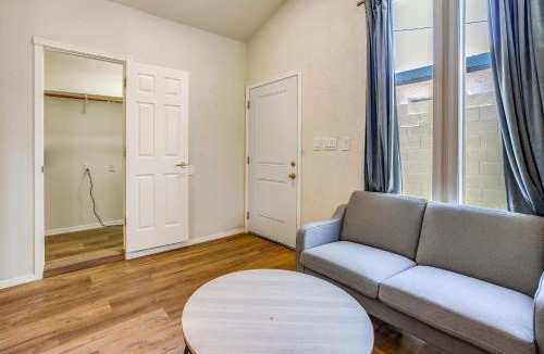 Camelback East Apartment | 4 Mi to Camelback Mountain! Phoenix Couple’s Haven