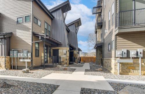 Granby House | 4 Mi to Granby Ranch: Gem w/Balcony & Mtn Views!