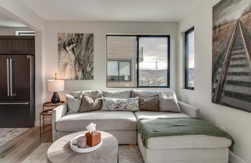 Granby House | 4 Mi to Granby Ranch: Gem w/Balcony & Mtn Views!