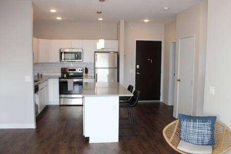 Ames Apartment | 4 mi to Jack Thrice Stadium + amenities