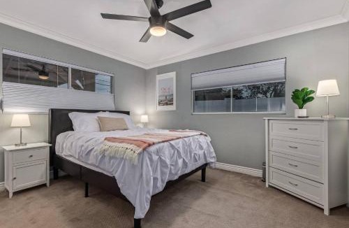 Scottsdale Osborn Plaza House | *4 Min 2 Nightlife*HUGE Cabana Pool*Spa*Golf*BBQ
