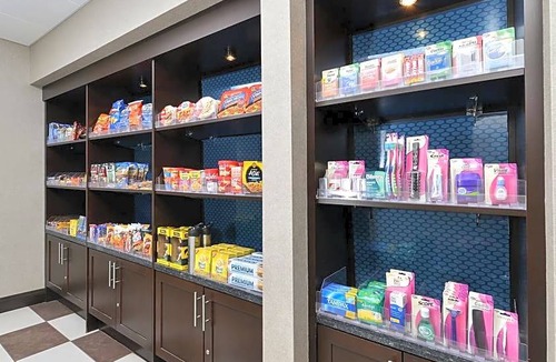 Iowa City Hotel | 4-Star Hotel ∙ Hampton Inn Iowa City/University Area