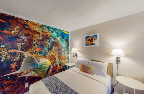 Bandon Apartment | 4 Studios walkable to downtown Dog Friendly WiFi