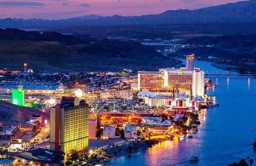 Laughlin House | 4 x Santa Fe Queen Non Smoking Rooms at Edgewater Casino Resort
