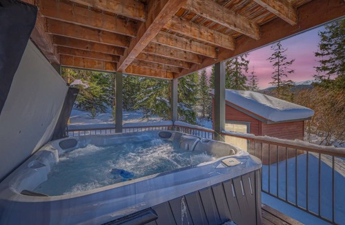 Blue River House | 437 m² House ∙ 4 bedrooms ∙ 10 guests