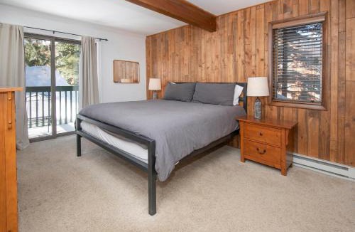 Vail House | 4479 Timber Falls 2001