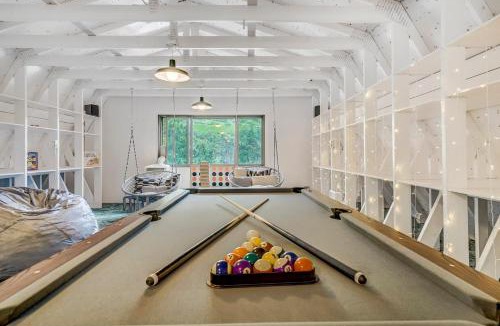 Cascade House | 4925 Pike Unit2