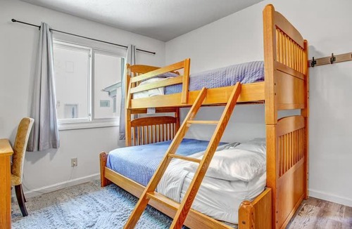 Salida House | 4BR Downtown Basecamp - Walk to Everything
