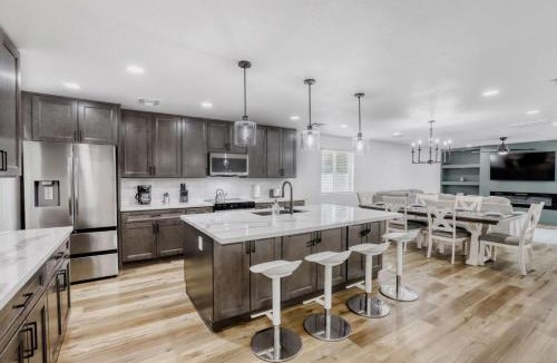Mesa House | 4BR Mesa Basecamp, Mins to Cubs Spring Training