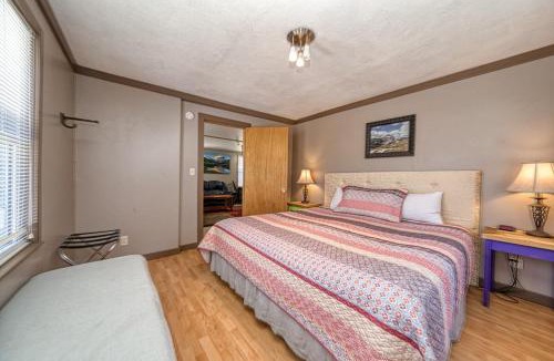 Leadville House | 4BR - Pet Friendly Near Cooper Mountain - 9 Guest