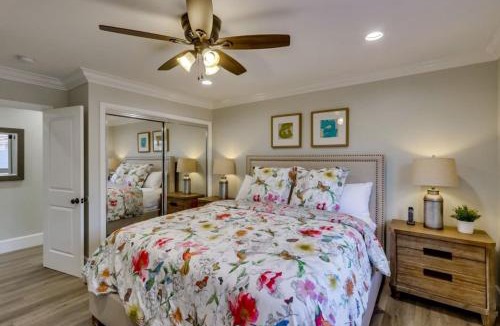 Fullerton House | 5 Bedroom plus loft room, 3 Bath home