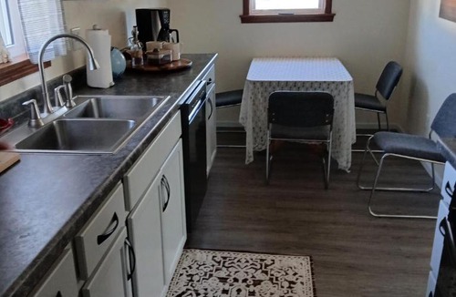 Bismarck Apartment | 5 blocks from the hospital!