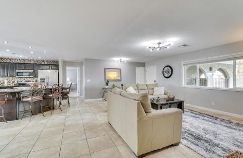 Lake Havasu City House | 5 Mi to Beach: Poolside Paradise in Lake Havasu!