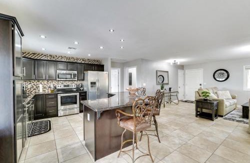 Lake Havasu City House | 5 Mi to Beach: Poolside Paradise in Lake Havasu!