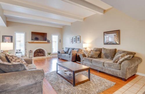 Litchfield Park House | 5 Mi to Camelback Ranch: Pet-Friendly Home w/Pool