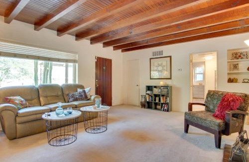 Richland Heights East House | 5 Mi to Dtwn: Tuscon Escape w/Yard & Patio!