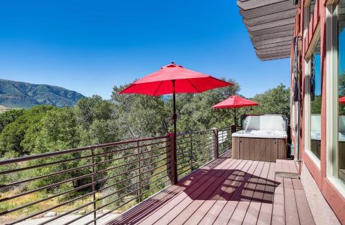 Wolf Creek House | 5 Mi to Powder Mtn: Tuscan Mountain Retreat