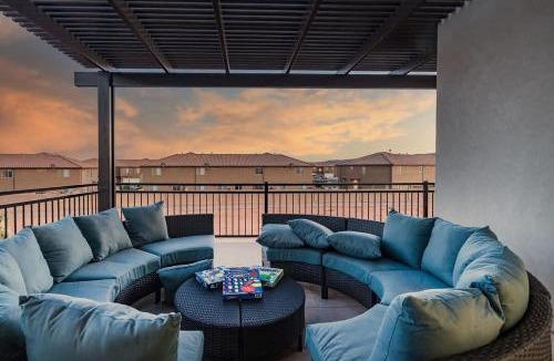 Santa Clara House | 52| Aloha Poolhouse at Ocotillo Springs Resort with Pool