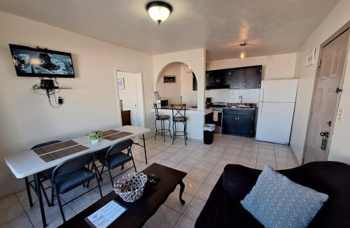 San Felipe Hotel | #55 Suite Bungalow Seaside Hotel & Victors RV Park