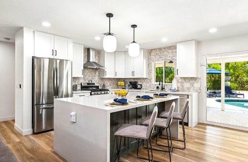 Park Scottsdale 18 House | 5BR Estate, Heated Pool, Putting Green Camelback Views, Sleeps 12
