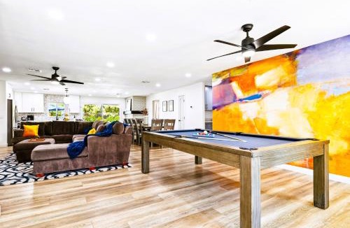 Park Scottsdale 18 House | 5BR Estate, Heated Pool, Putting Green Camelback Views, Sleeps 12