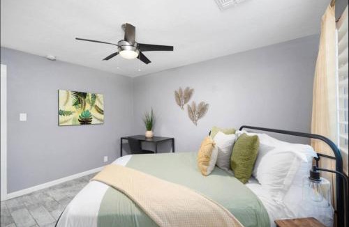 North Mountain House | 5BR with Pool & Backyard ParadiseSleeps 10 Guests