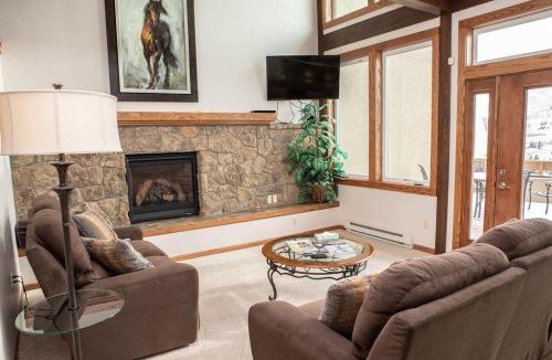 Mountain Star House | 6 Chambertin Townhomes Townhouse