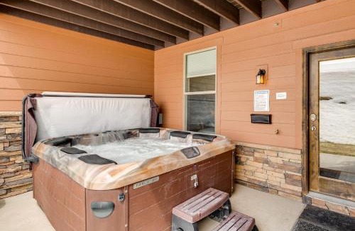 Park City House | 6 Mi to Ski Slopes: Heber City Home w/Hot Tub!