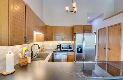 Fraser House | 6 Mi to Winter Park: Mtn-View Condo w/Balcony!