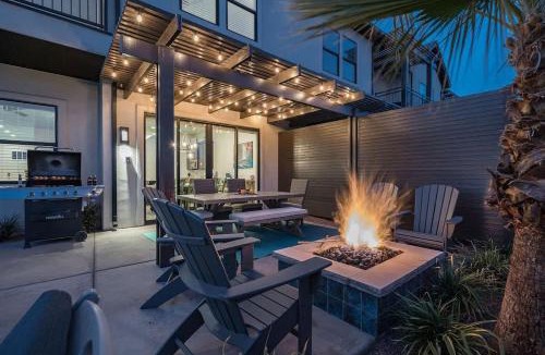 Santa Clara House | 62| Blissful Poolhouse at Ocotillo Springs with Private Pool
