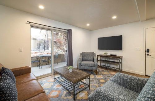 Moab South Valley House | 6D Moab RedCliff Condo Pet Friendly Pool and Hot Tub