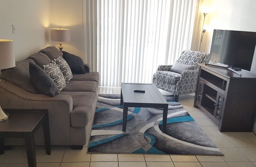Winchester Apartment | 8 Min to the strip , 2 bedrooms !