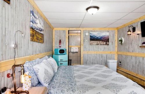 Leadville Apartment | 8 Private room in heart of Leadville dog friendly