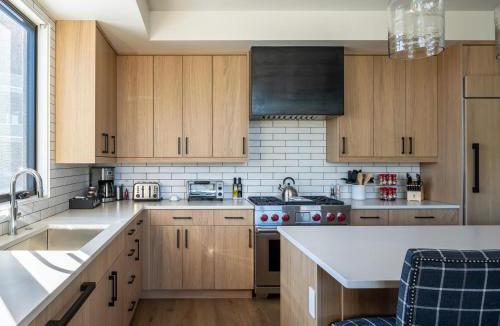 Big Sky House | 9 Deep Forest Drive