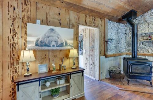 Wishon House | 9 Mi to Bass Lake: Cabin w/Fire Pit in Wishon!